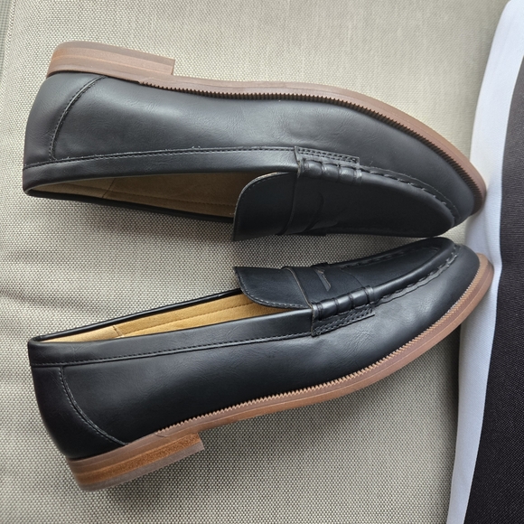 [NEW] J. Crew Classic Black Leather Loafers Size 6 - Picture 13 of 15